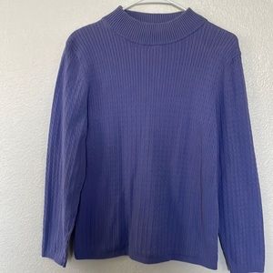 Women crew neck sweater